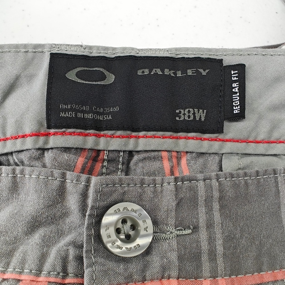 Oakley Shorts Mens 38 Gray Plaid Regular Fit Cotton Casual Summer Golf - Picture 3 of 11